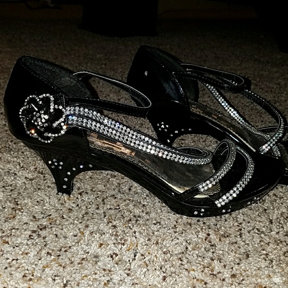 TOP Moda Shoes - Blingy Heels Top Moda Size 8 1/2